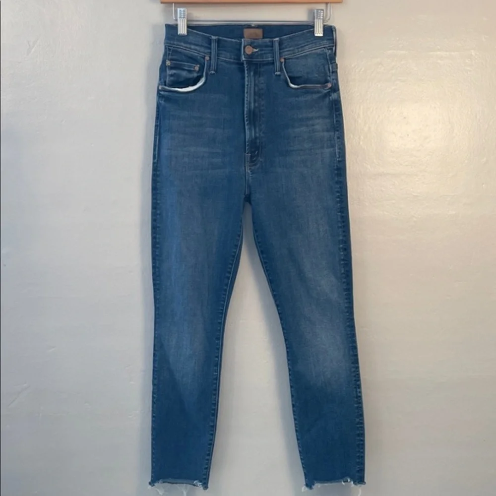 MOTHER High Waisted Rail Ankle Fray in High Fidelity Size 28